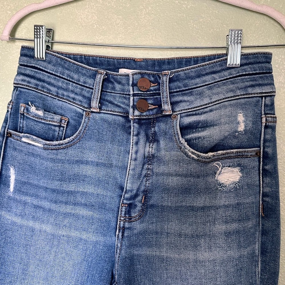 BKE High Rise Distressed Blue Jeans - Picture 4 of 5